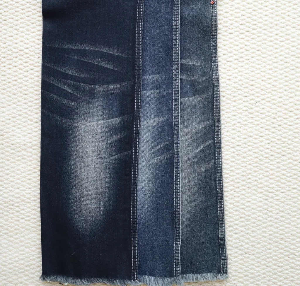 10S Deep Black + Black + Blue Denim 085 fabric image 1